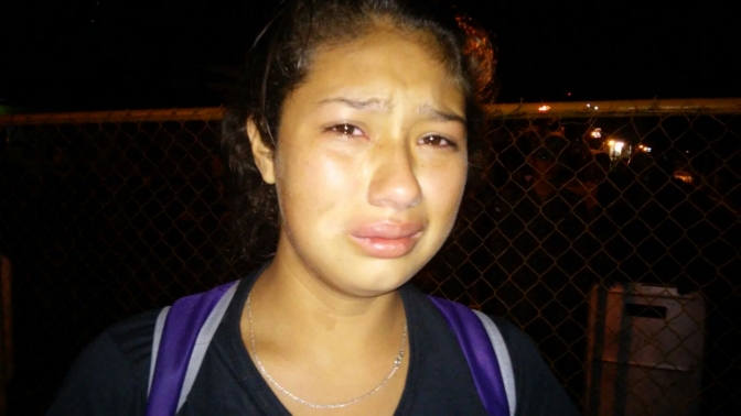 Merari Medina de 15 años fue agarrada a toletazos por los militares y policías