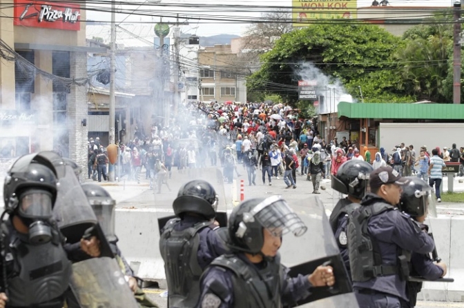 Estado de Honduras en un solo nudo para evitar que personas defensoras de DDHH ejerzan su labor frente a las arbitrariedades en la emergencia por Covid-19