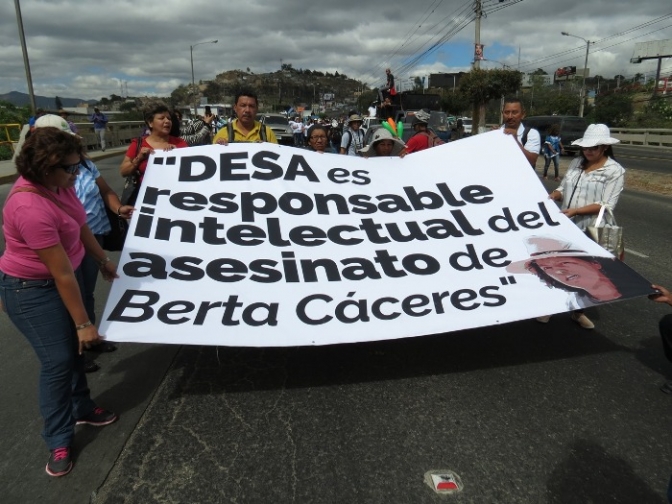 Honduras : La doble cara de los bancos que financian Agua Zarca