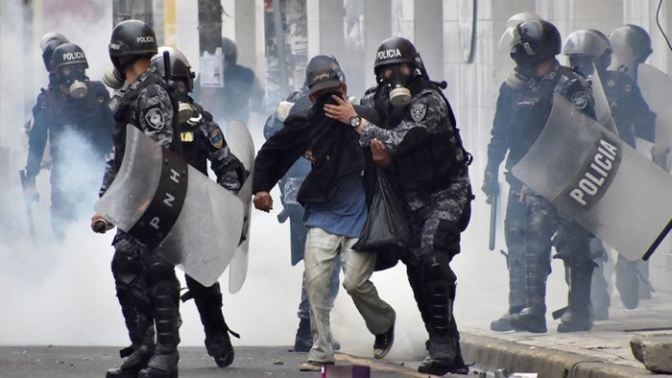 Más de 30 muertes impunes y 18 requerimientos contra manifestantes contrastan el quehacer de los operadores de justicia