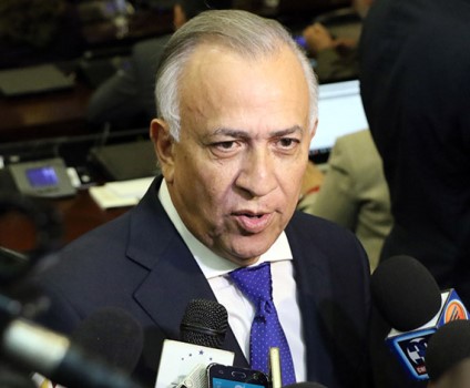 MAURICIO OLIVA