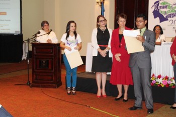 embajadora premio