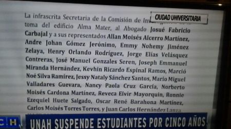 expulsan a los 20