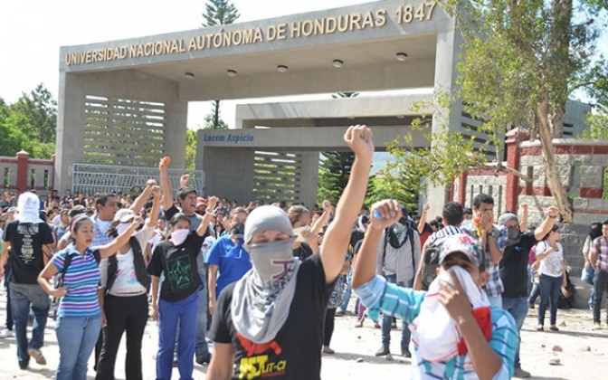 Concluyen en foro: En la UNAH hay desmantelamiento de los órganos de participación y un gobierno con tendencia neofacista