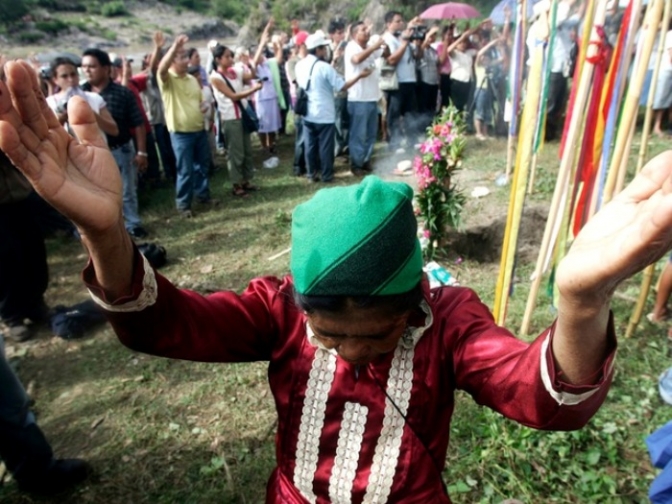 Fondos internacionales financian proyectos de muerte en Honduras
