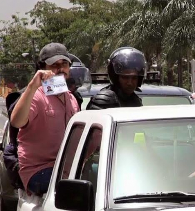 Hombres en motocicleta parecidas a las de la policía amenazaron de muerte a periodista