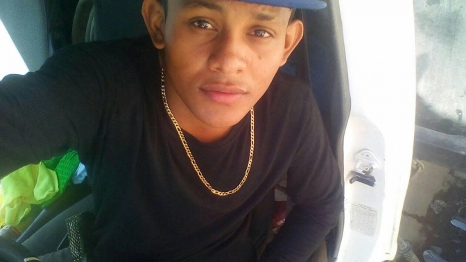 Mientras altos mandos proceden a lavar la imagen represiva: Muere joven tiroteado por la policía
