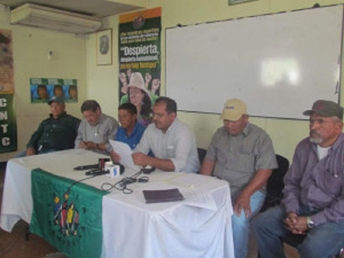 Campesinos desalojados de sus tierras deben pagar costas del juicio en su contra por más de 6 millones de lempiras