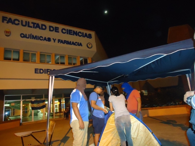 Crisis al tope: Se instala huelga de hambre de estudiantes en la UNAH