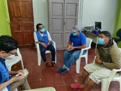 En la foto de izquierda a derecha Vijil y Vásquez, cuando en enero de este año fueron visitados por una delegación de la Oficina del Alto Comisionado de las Naciones Unidas para los Derechos Humanos en Honduras, OACNUDH, en la cárcel de La Paz.