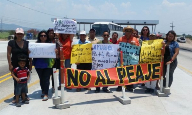El coraje de las mujeres progreseñas  mantiene vivo el campamento permanente contra el peaje