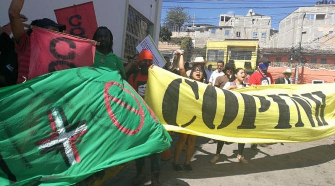 ¡Alerta! Policías allanan sin orden judicial casa de la coordinadora de Mujeres del COPINH
