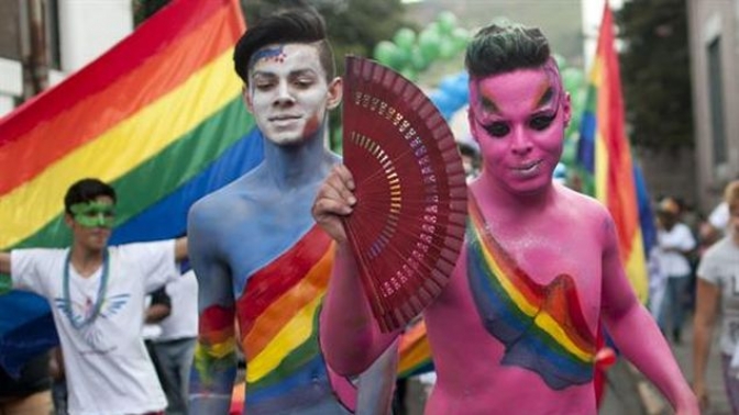 Expertos de la ONU llaman a respetar y proteger a niñas/os/es y adolescentes trans y de género diverso