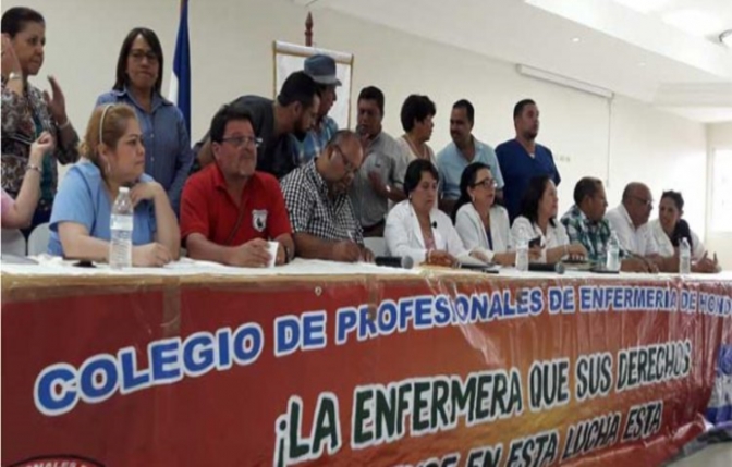 Diálogo Alternativo convocado por la Plataforma opacó al gobierno