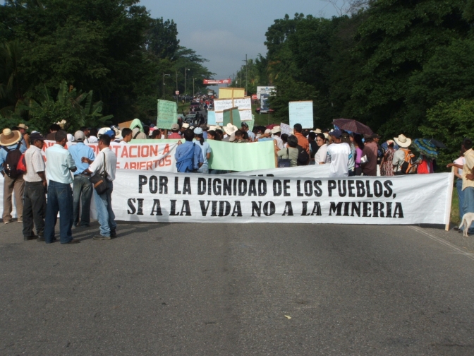 Rechazan las extracciones mineras y la venta del territorio