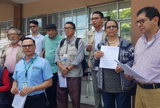 Integrantes de la Mesa de Derechos Humanos 