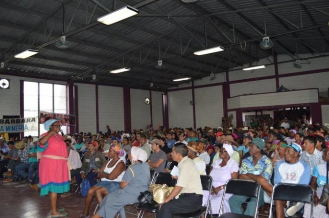 Más de 900 defensores y defensoras llegan a la Primera Cumbre contra el extractivismo en la capital hondureña